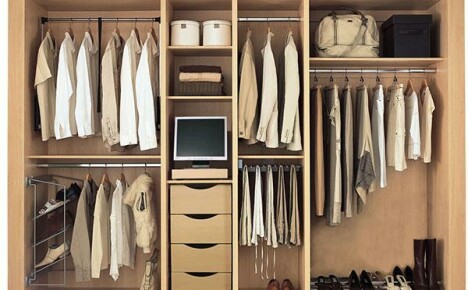 De kledingkast vullen - hoe de interne ruimte op de juiste manier te organiseren
