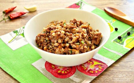 Buckwheat and stewed meat recipes - a simple and appetizing dish