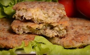 Buckwheat cutlets with cheese - very tasty and juicy