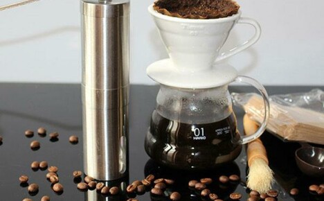 Milovníci přírodní kávy prostě potřebují ruční mlýnek na kávu z Číny