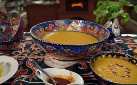 Lentil soup - preparing first courses of Turkish cuisine