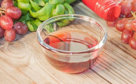 Zu Hause Traubenessig kochen - ein einfaches Rezept für eine gesunde Ernte