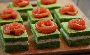 Snackkuchen in Sushi-Form