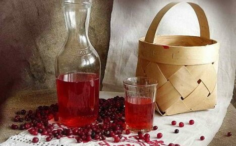 Heerlijke en genezende cranberry-maneschijntinctuur - zelfgemaakt recept