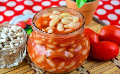 Zimný zber fazule v paradajke - dva v jednom: príloha aj prípravok na boršč