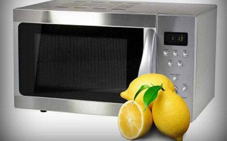 How to clean the microwave with lemon quickly and easily
