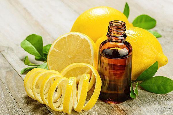 Citronový éterický olej