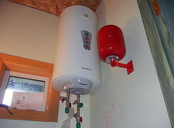 Speicherwarmwasserbereiter