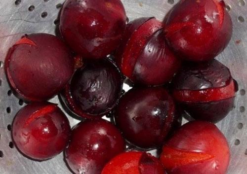 namumula ang mga plum