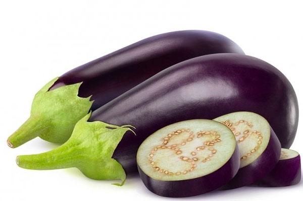 urval av aubergine för skörd