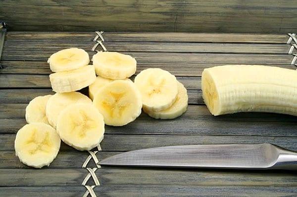 banana peel and chop