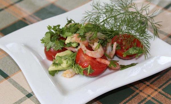 salad tôm và cà chua