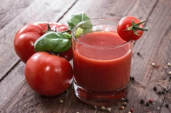 suco de tomate delicado