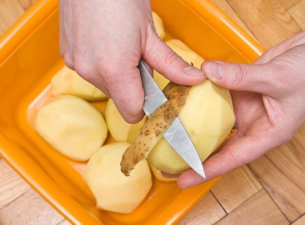 peel potatoes