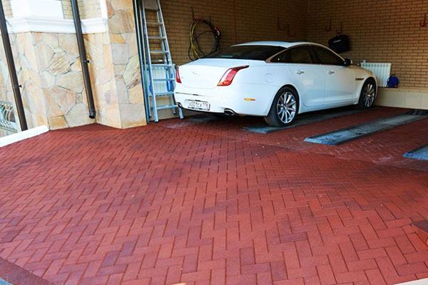 hållbart säkert golv i garaget