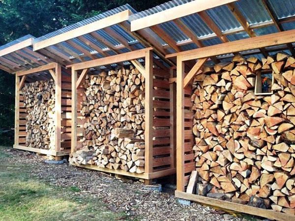 tăietor de lemne în țară
