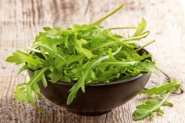 the benefits and harms of arugula salad