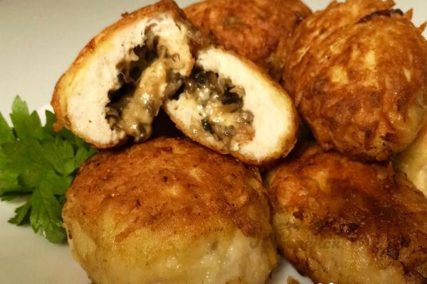 delicious cutlets with mushrooms