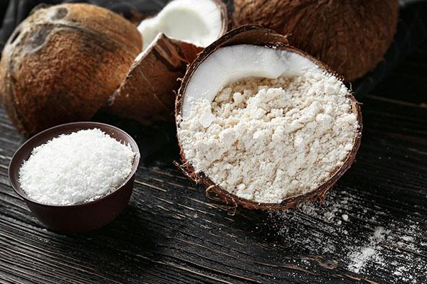 naudingos kokosų miltų savybės