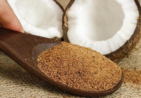 korzyści i szkody związane z cukrem kokosowym