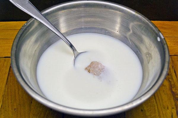 dissolve yeast in milk