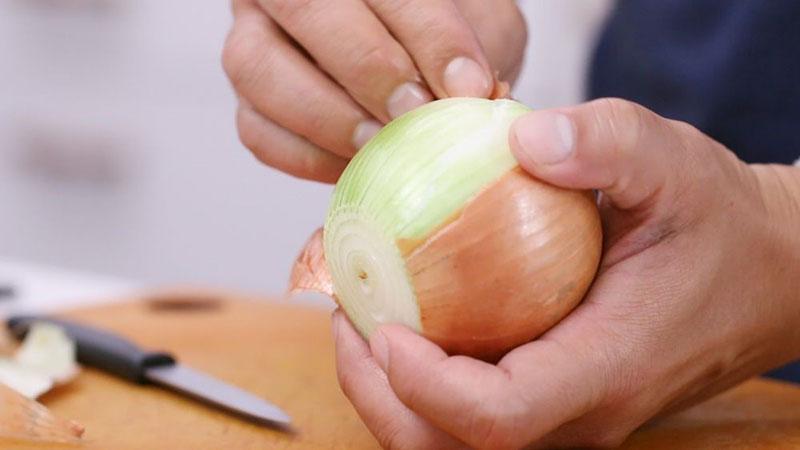 peel the onion