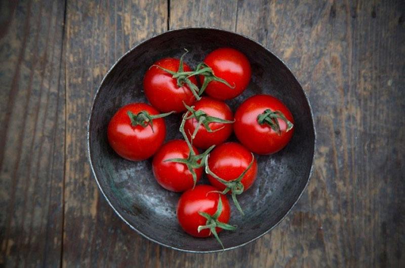 nuplaukite pomidorus