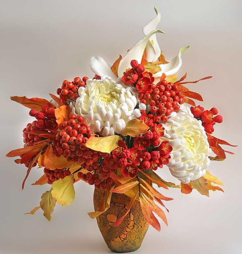 do-it-yourself autumn bouquet from rowan