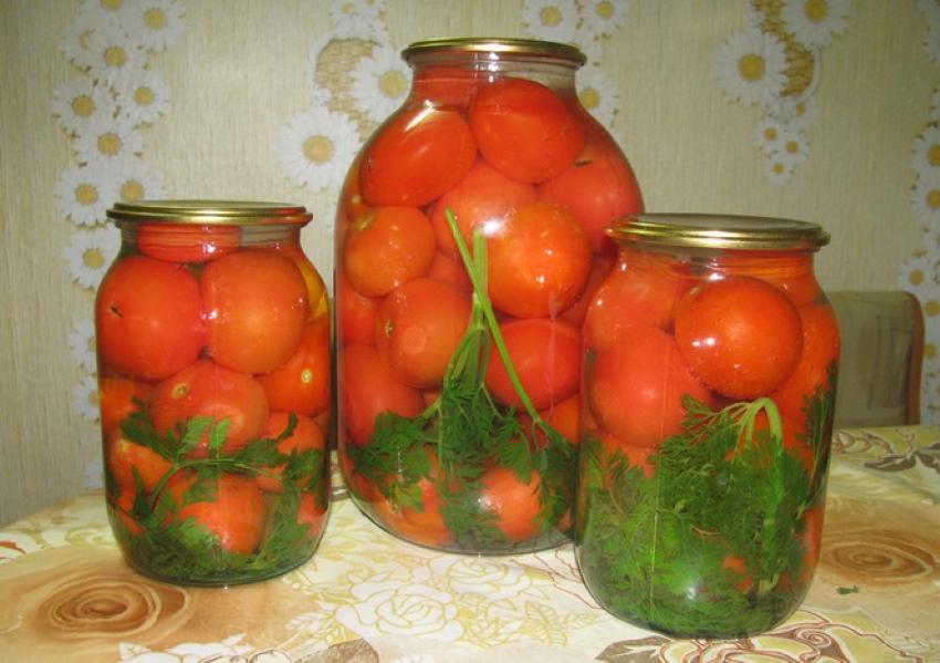 eingelegte Tomaten mit Spitzen