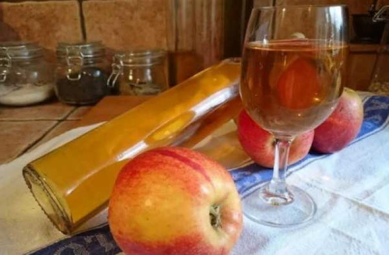 jablková tinktúra na recept na vodku